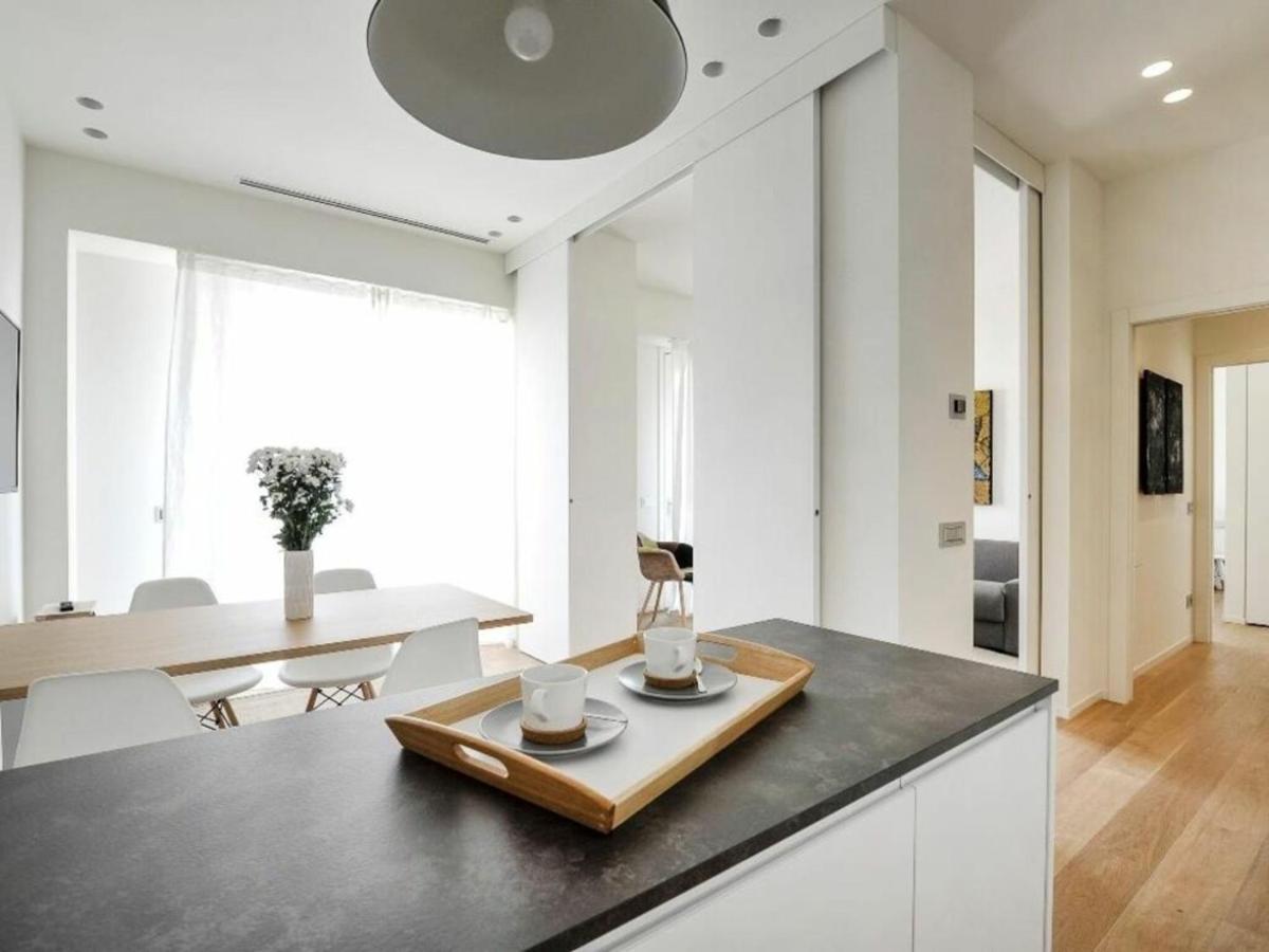 Palazzo Beltrade By Halldis Milan Bagian luar foto