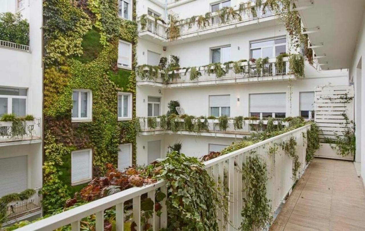 Palazzo Beltrade By Halldis Milan Bagian luar foto