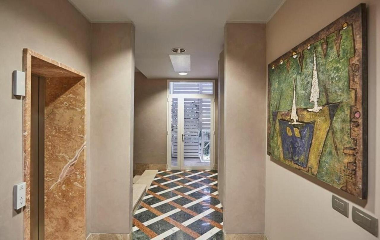 Palazzo Beltrade By Halldis Milan Bagian luar foto