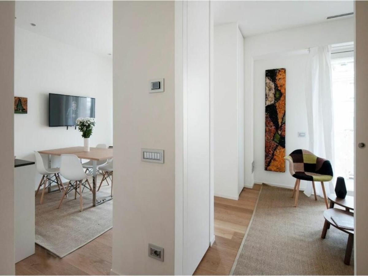 Palazzo Beltrade By Halldis Milan Bagian luar foto